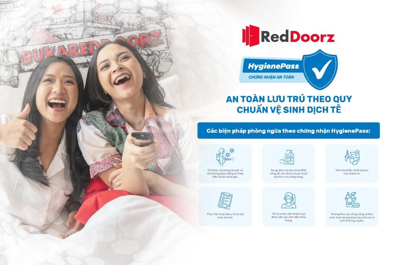 RedDoorz near Lotte Center Hanoi Buitenkant foto